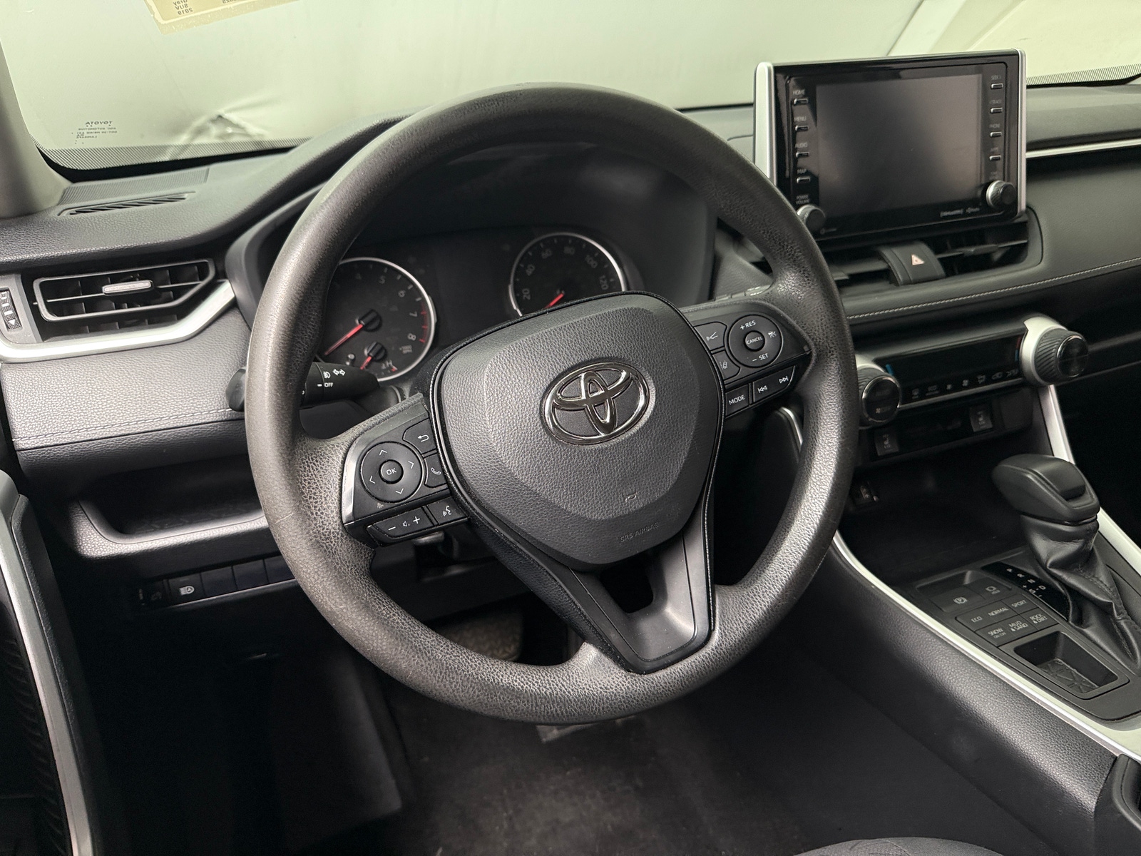 Thumbnail: 2019 Toyota RAV4 - 5