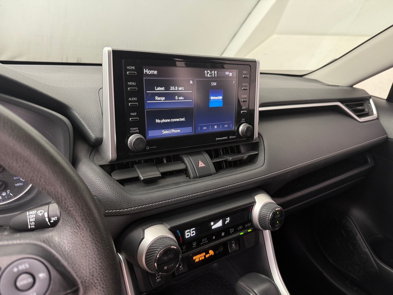 Thumbnail: 2019 Toyota RAV4 - 4