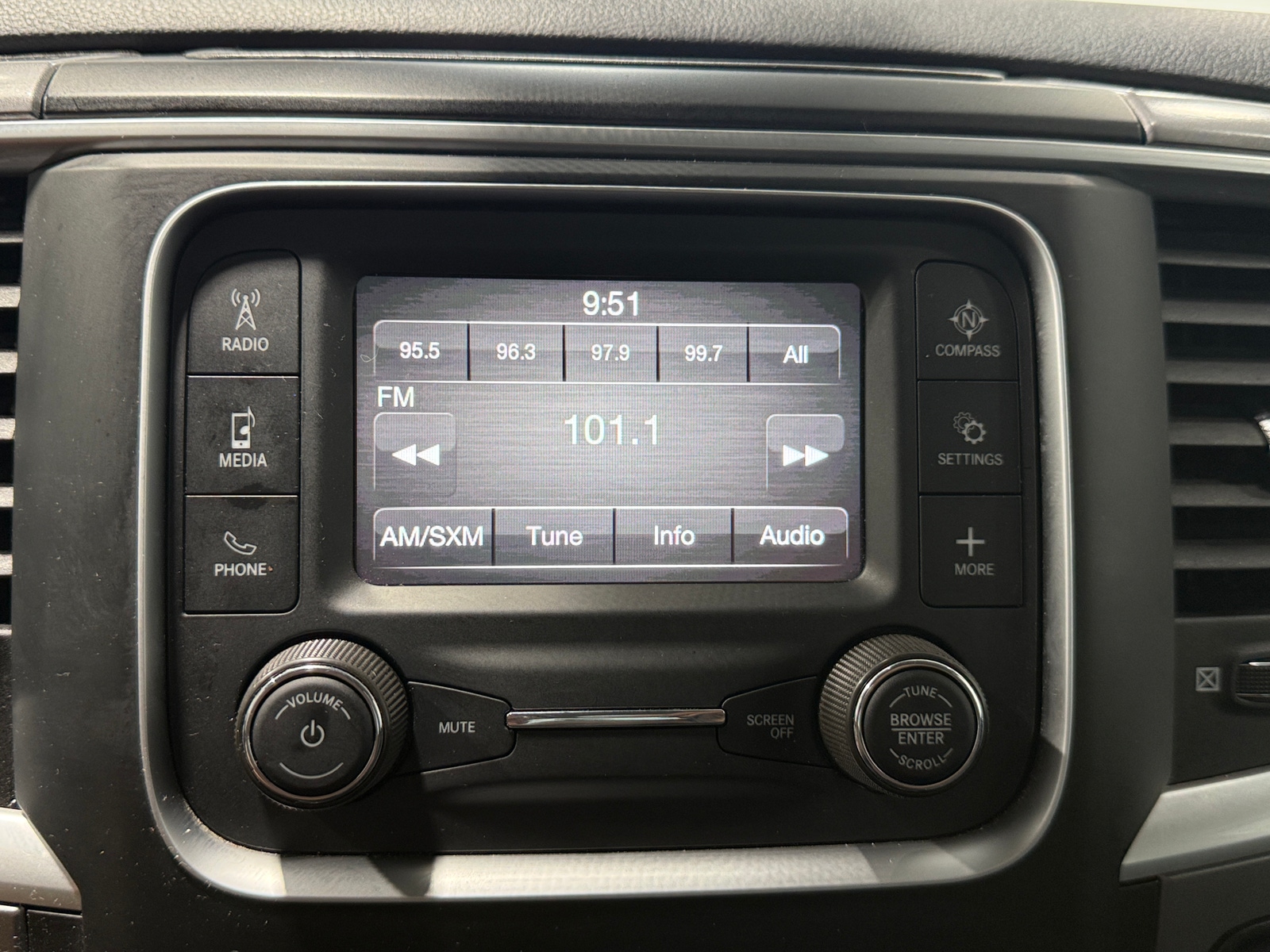Thumbnail: 2024 RAM 1500 Classic - 4