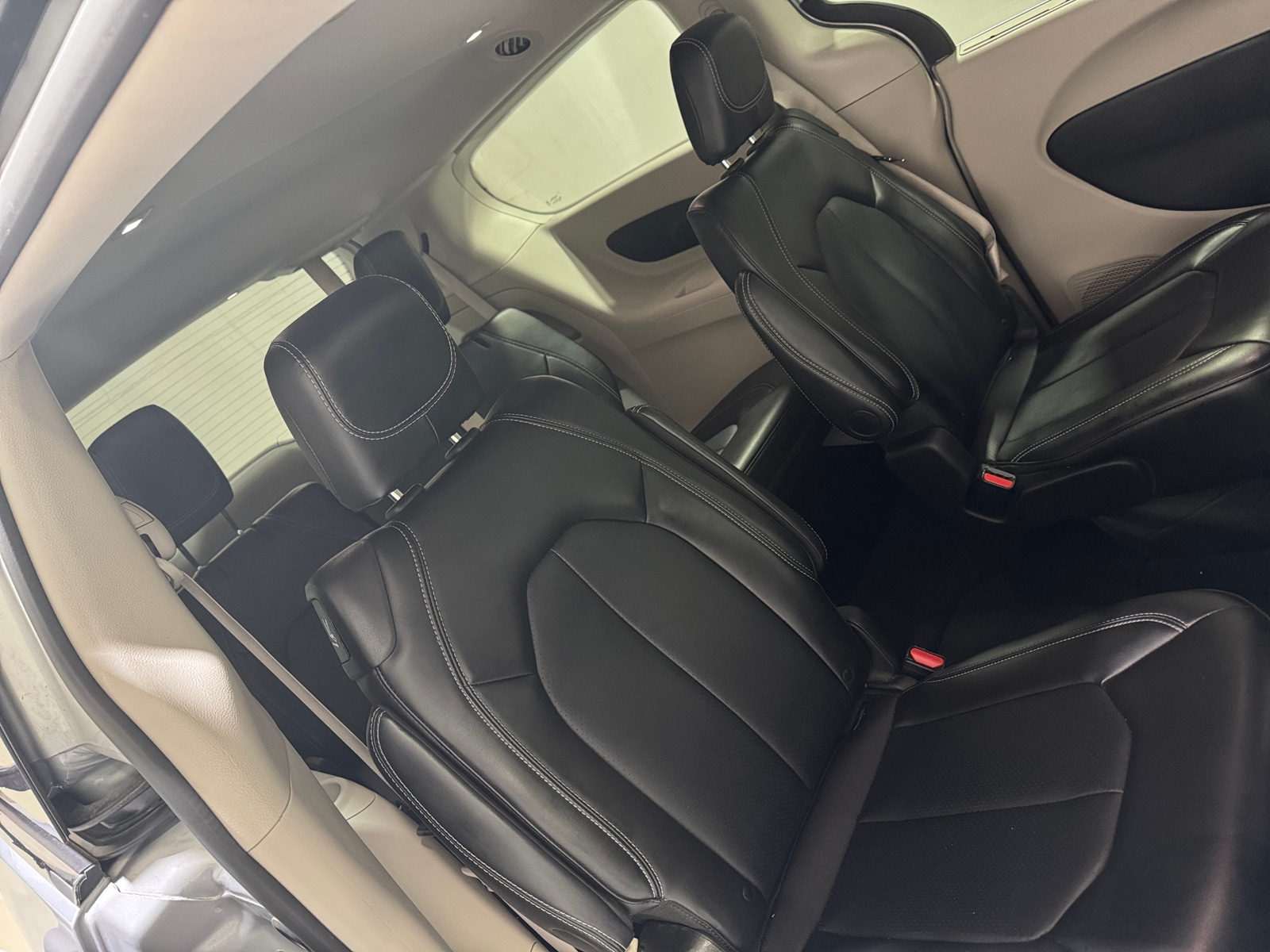 Thumbnail: 2024 Chrysler Pacifica - 5