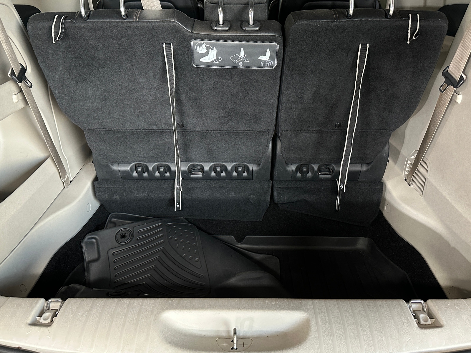 Thumbnail: 2018 Chrysler Pacifica - 6
