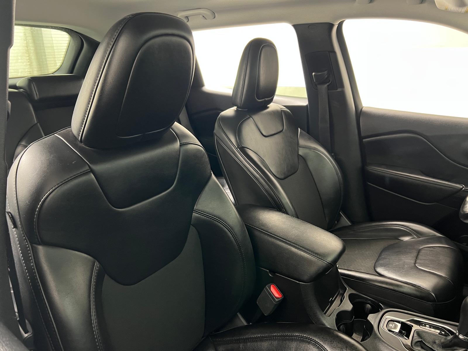 Thumbnail: 2020 Jeep Cherokee - 2