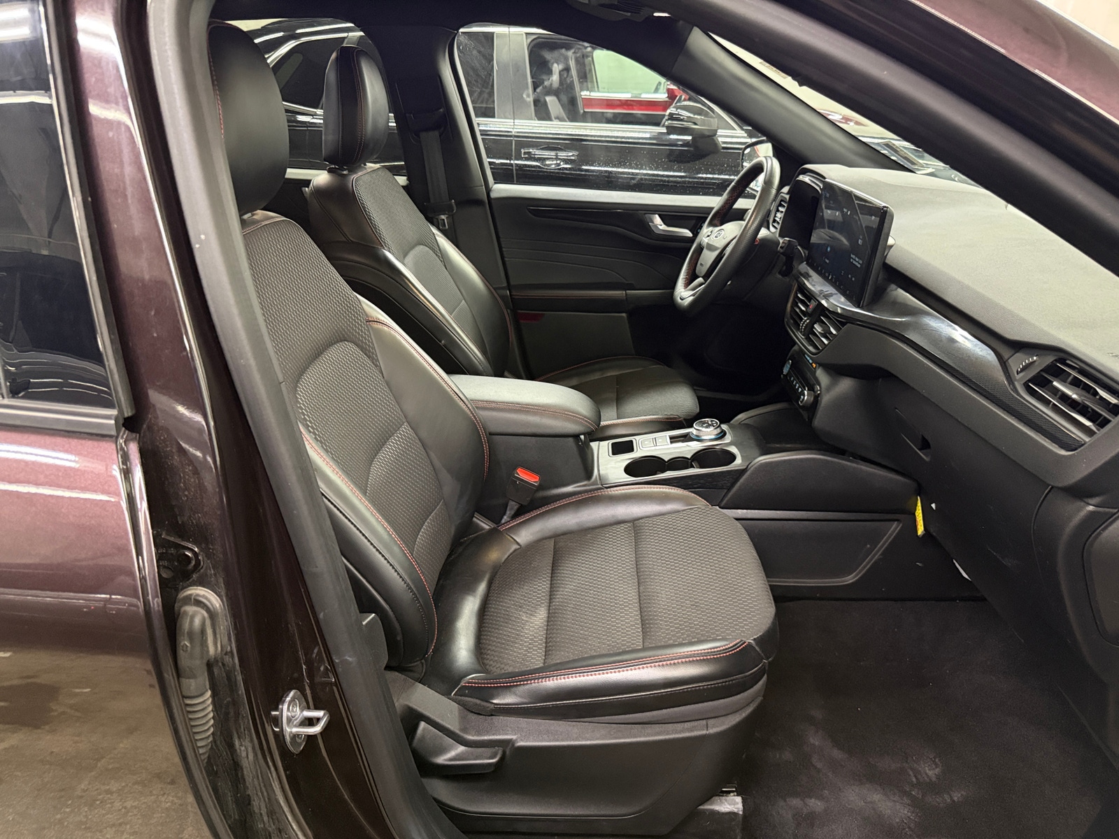 Thumbnail: 2023 Ford Escape - 2