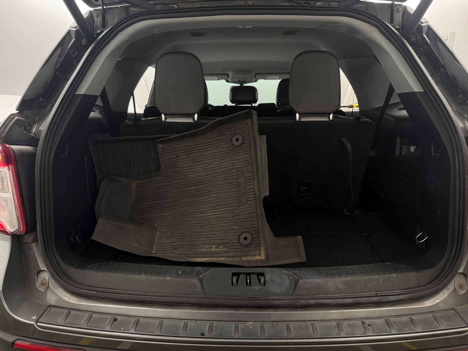 Thumbnail: 2021 Ford Explorer - 6
