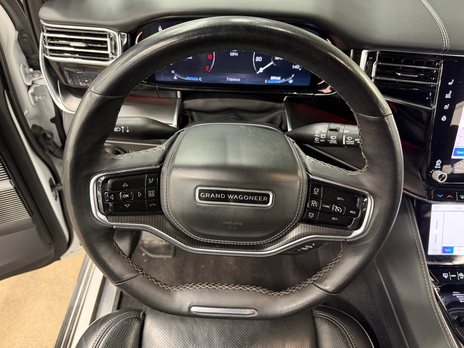 Thumbnail: 2024 Jeep Grand Wagoneer L - 4