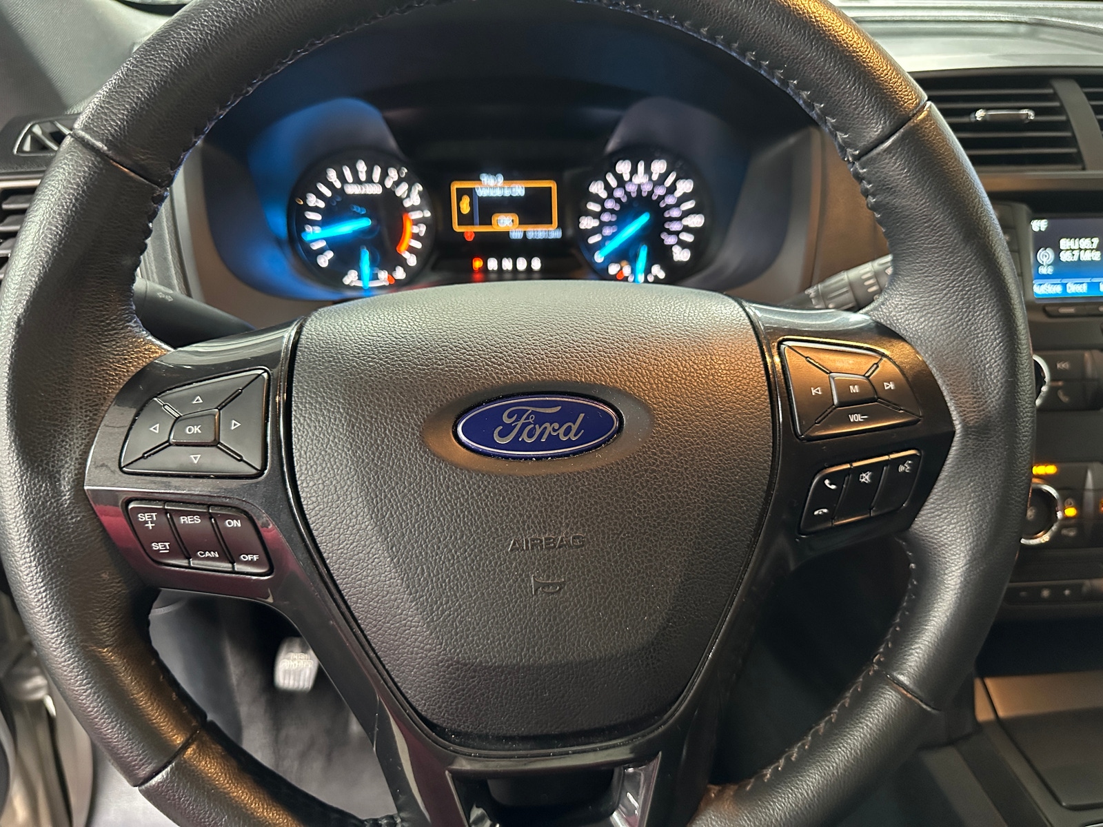 Thumbnail: 2018 Ford Explorer - 5