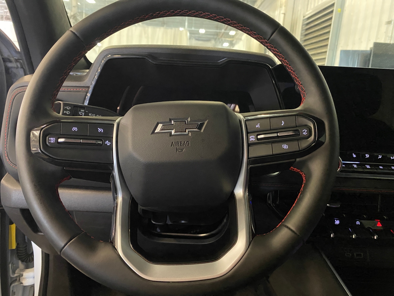 Thumbnail: 2025 Chevrolet Colorado - 4