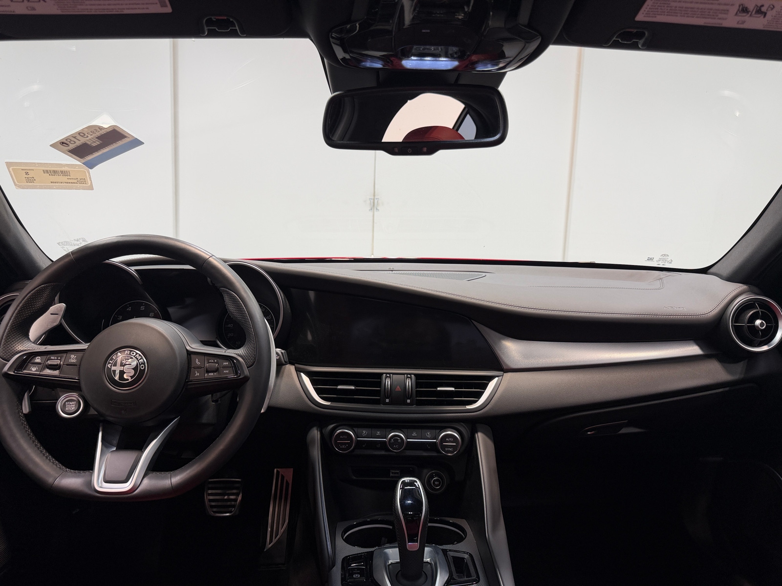Thumbnail: 2023 Alfa Romeo Giulia - 2