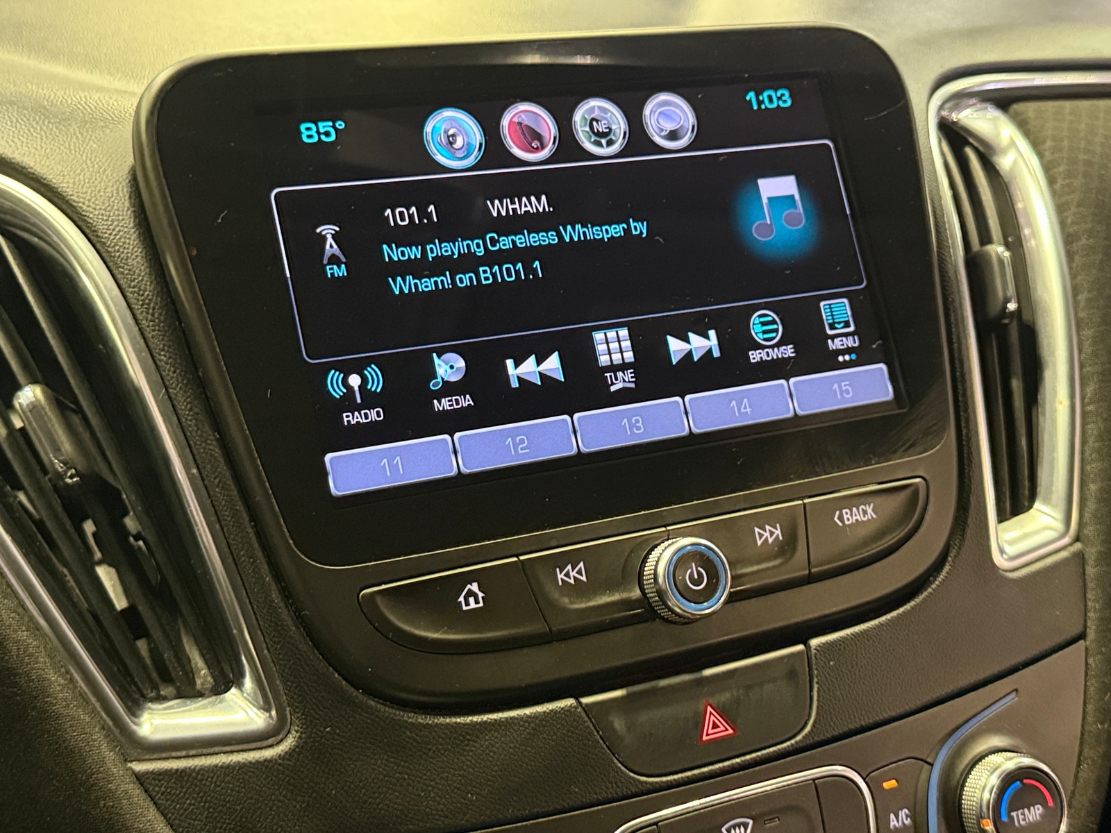 Thumbnail: 2016 Chevrolet Malibu - 4