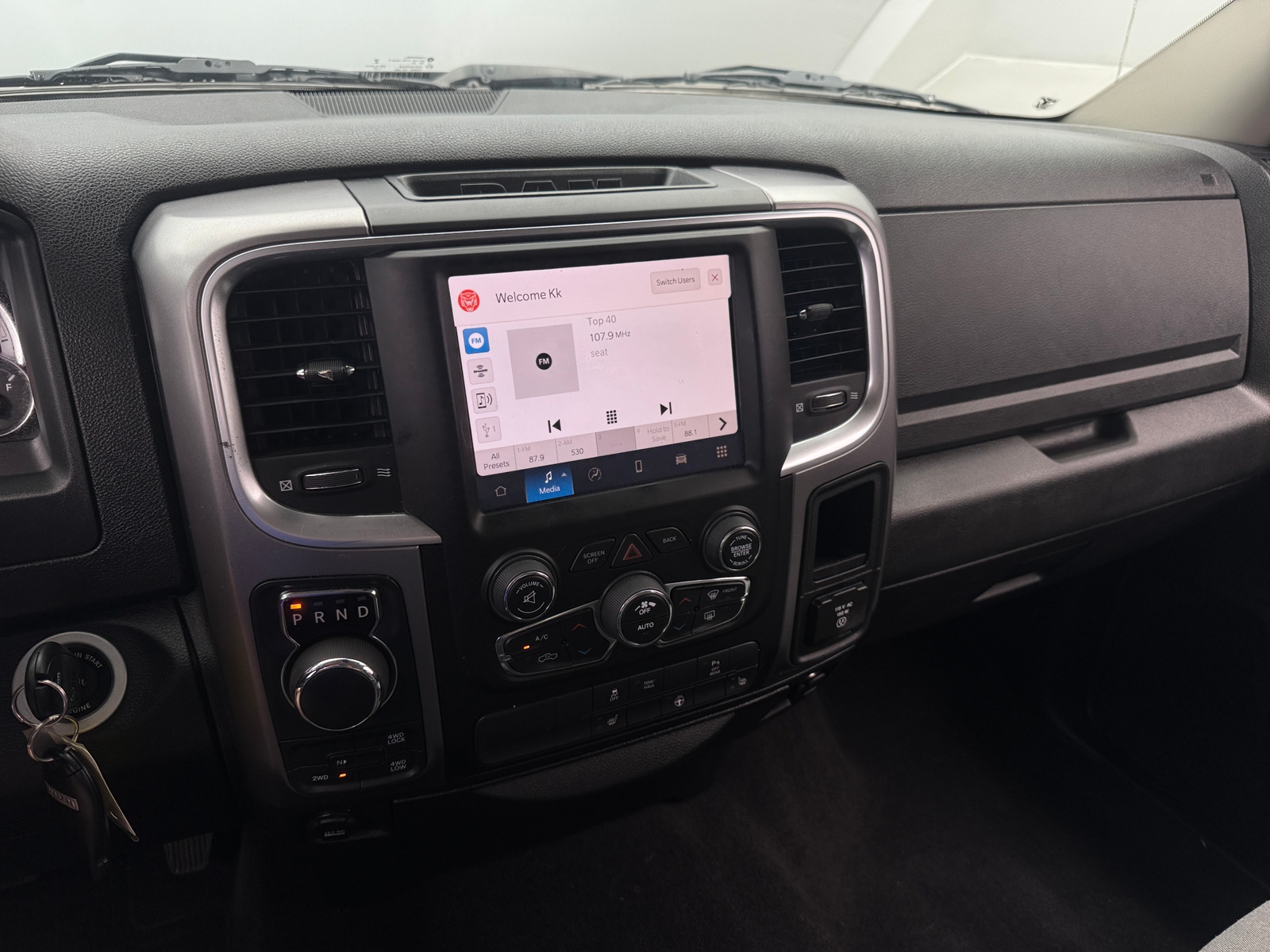 Thumbnail: 2022 RAM 1500 Classic - 4