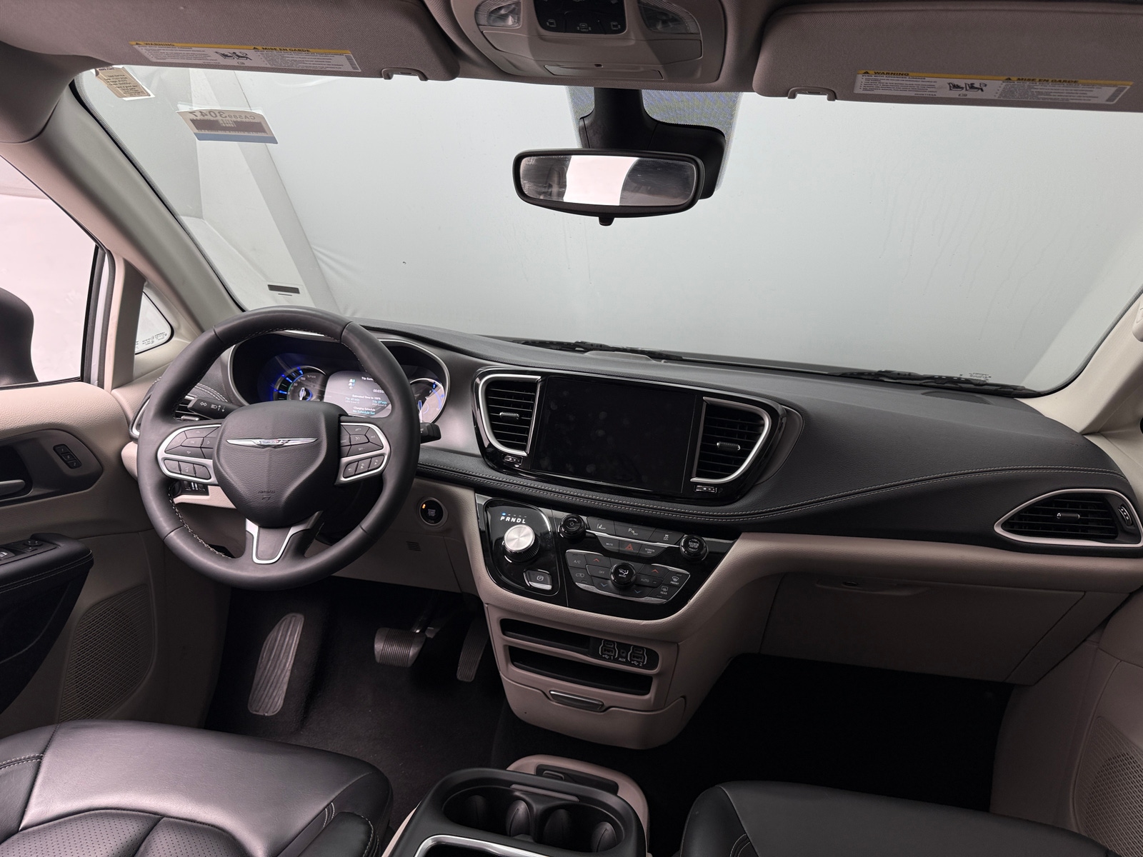 Thumbnail: 2023 Chrysler Pacifica - 2
