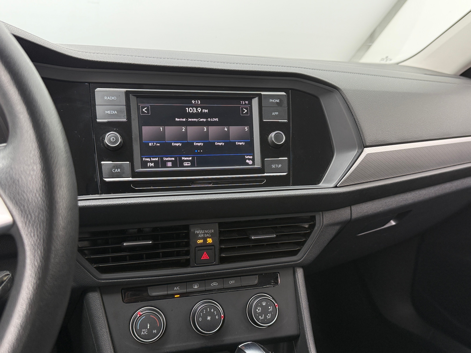 Thumbnail: 2019 Volkswagen Jetta - 4