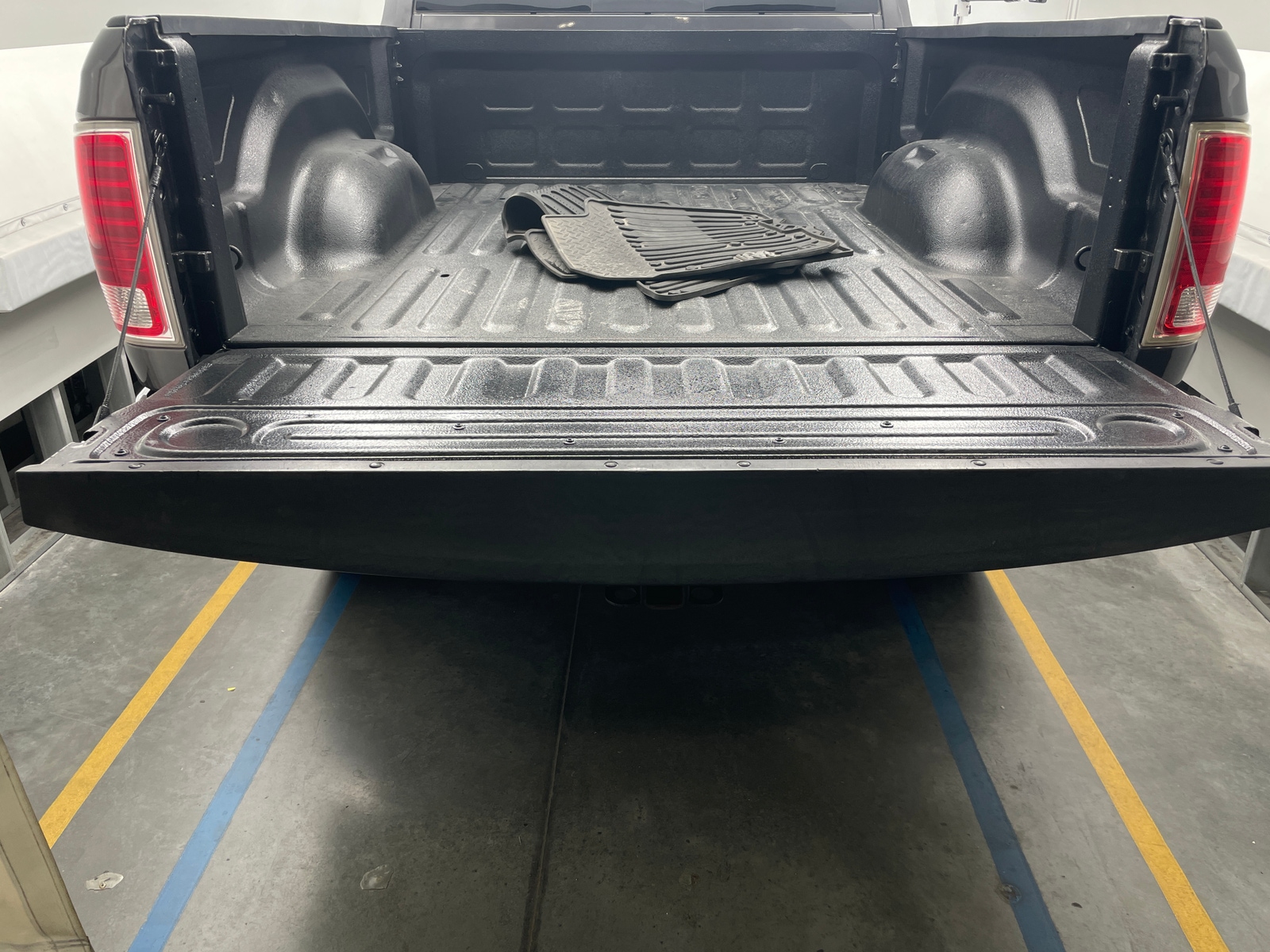 Thumbnail: 2016 RAM 2500 - 6