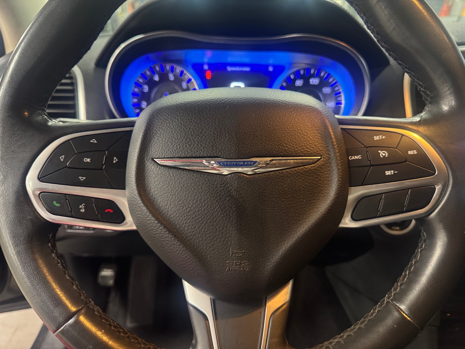 Thumbnail: 2021 Chrysler 300 - 4