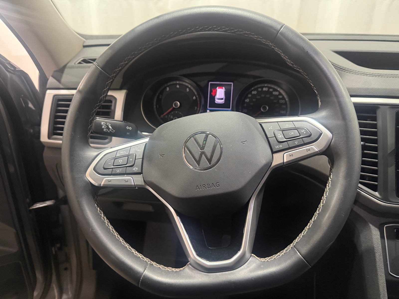 Thumbnail: 2021 Volkswagen Atlas - 4