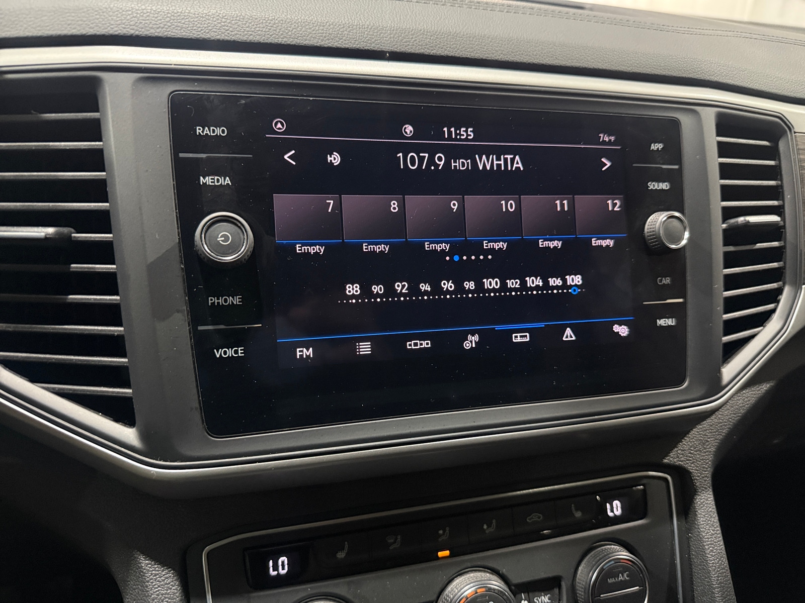 Thumbnail: 2021 Volkswagen Atlas - 3