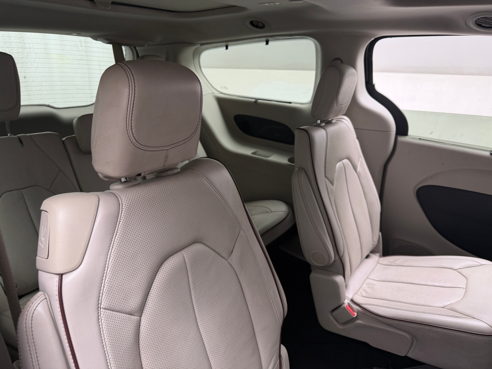 Thumbnail: 2020 Chrysler Pacifica - 5