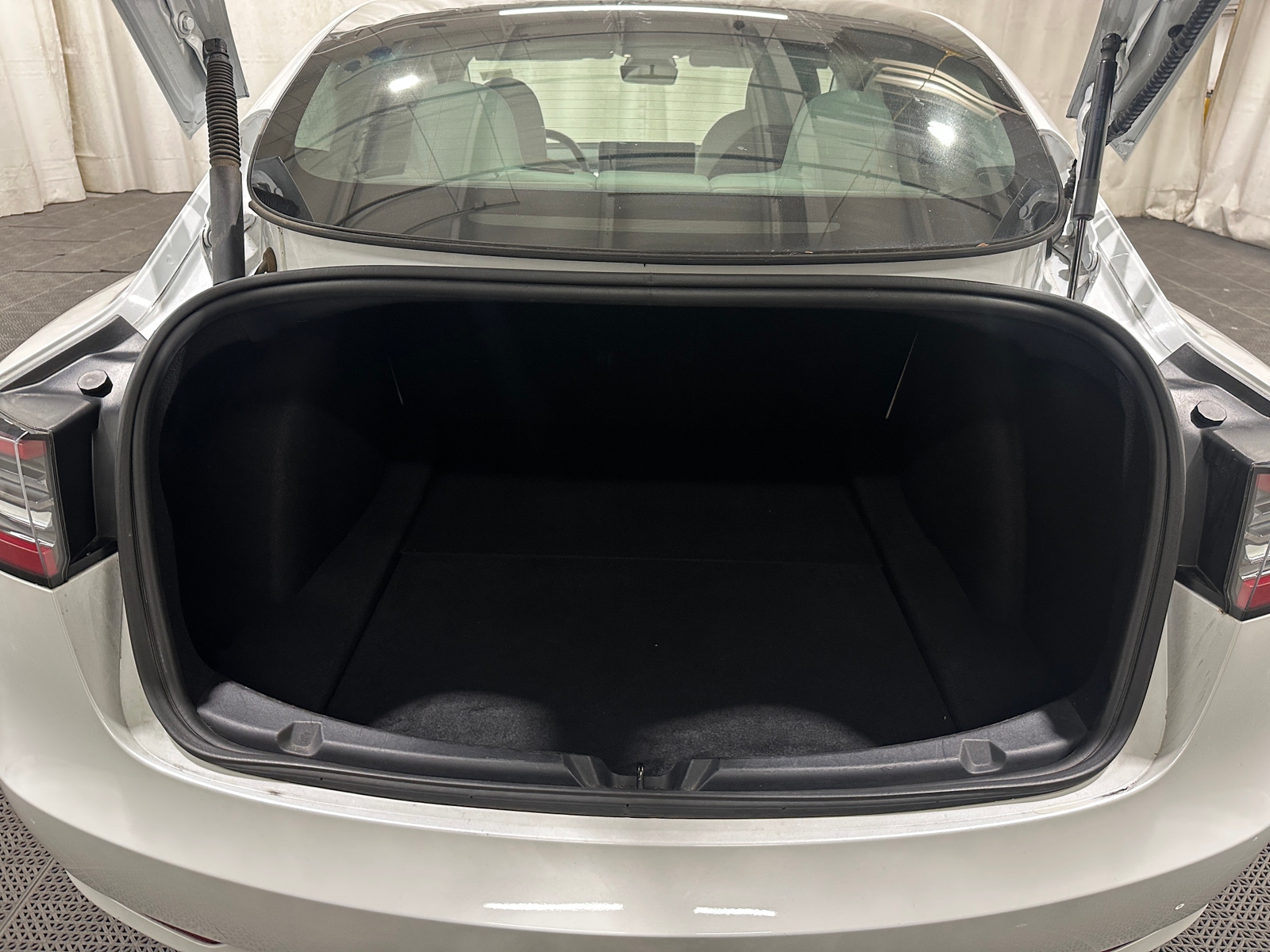 Thumbnail: 2023 Tesla Model 3 - 6