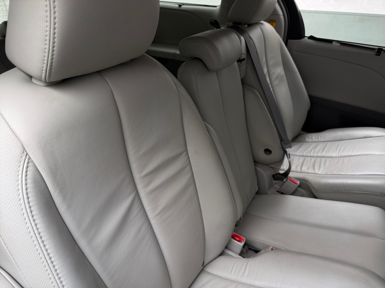 Thumbnail: 2014 Toyota Sienna - 5