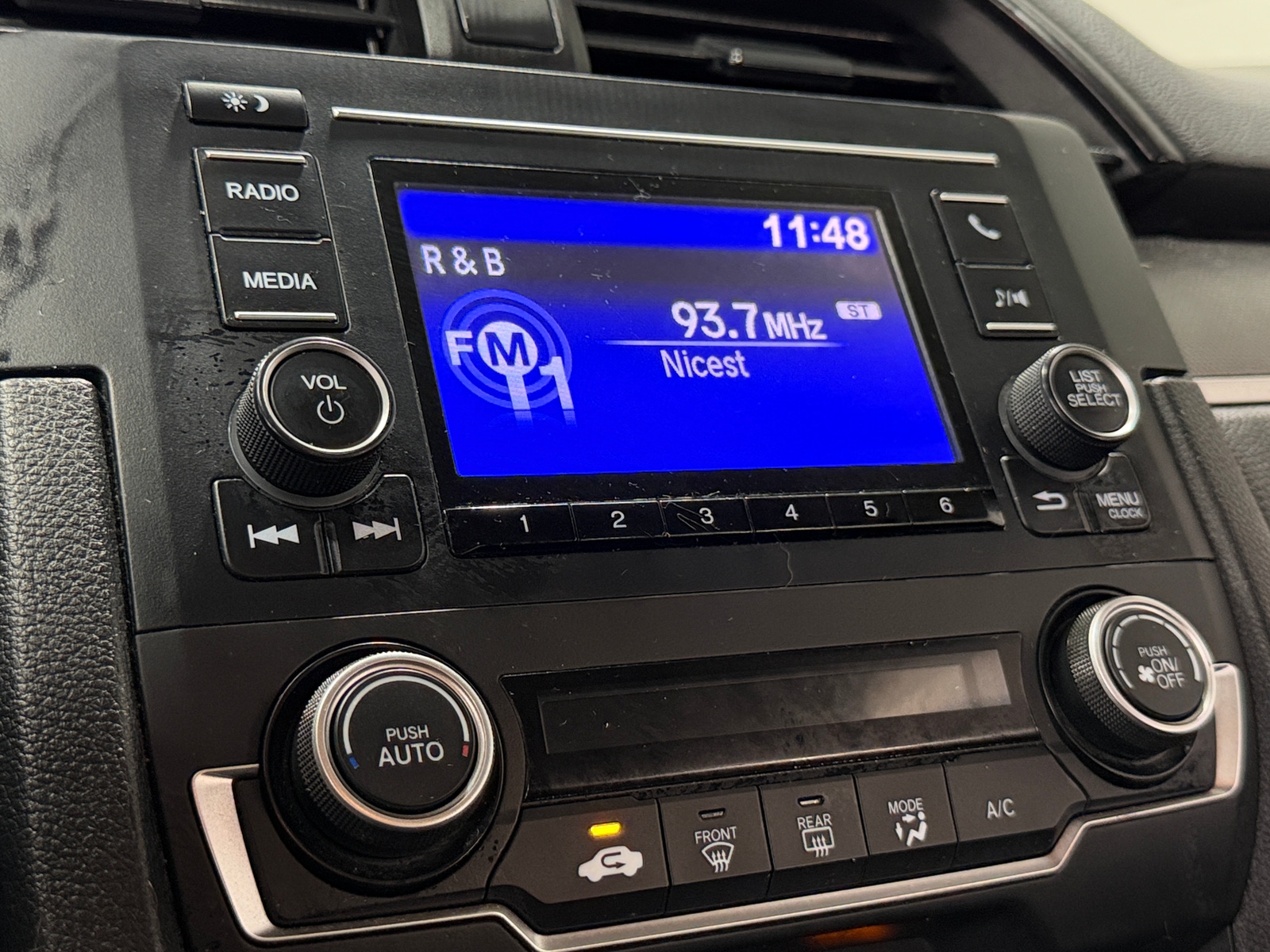 Thumbnail: 2018 Honda Civic - 4