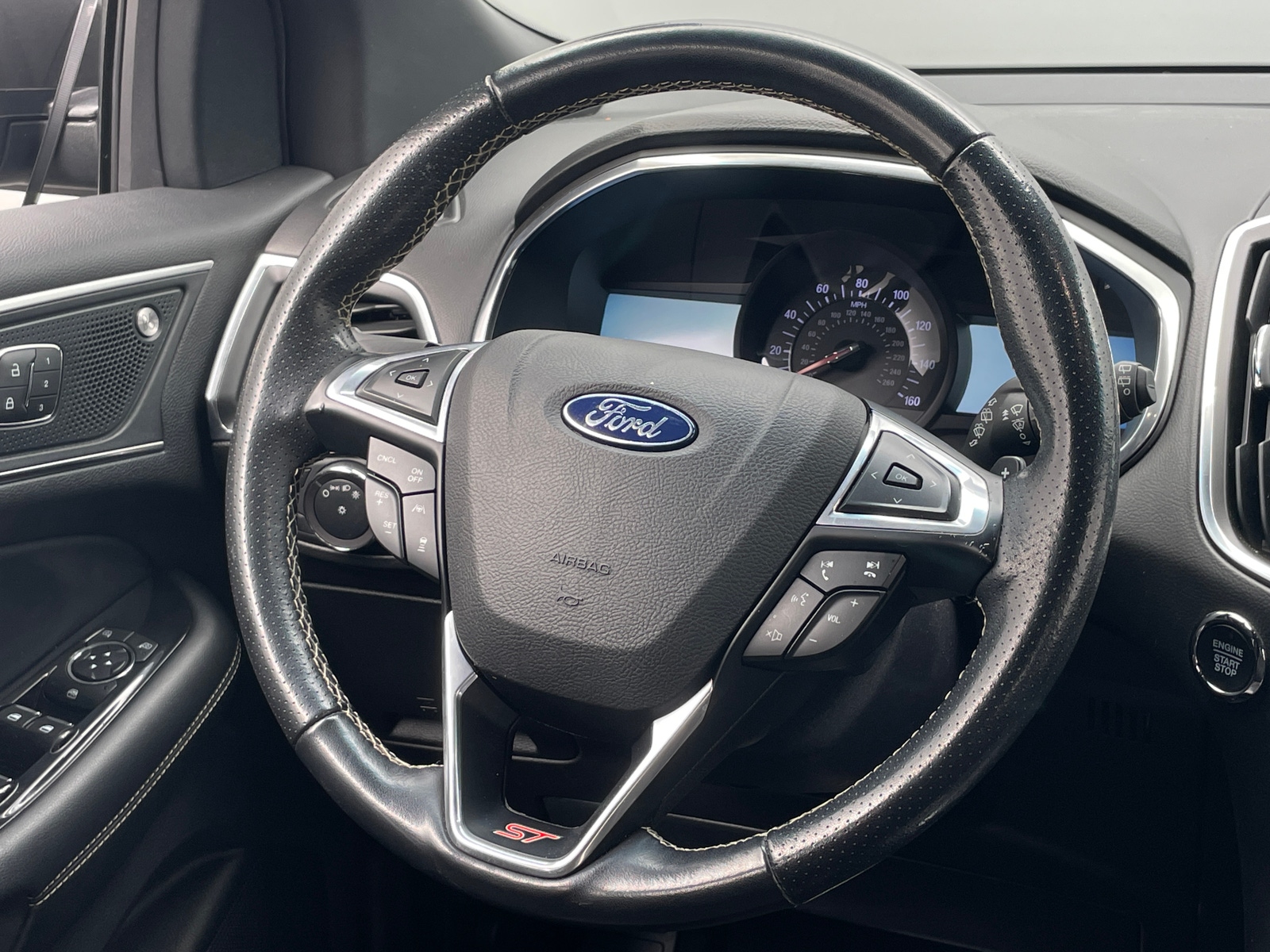 Thumbnail: 2019 Ford Edge - 4