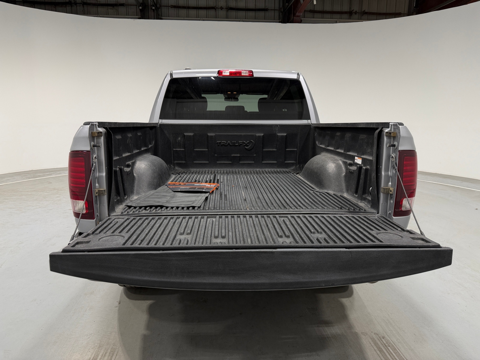 Thumbnail: 2024 RAM 1500 Classic - 7