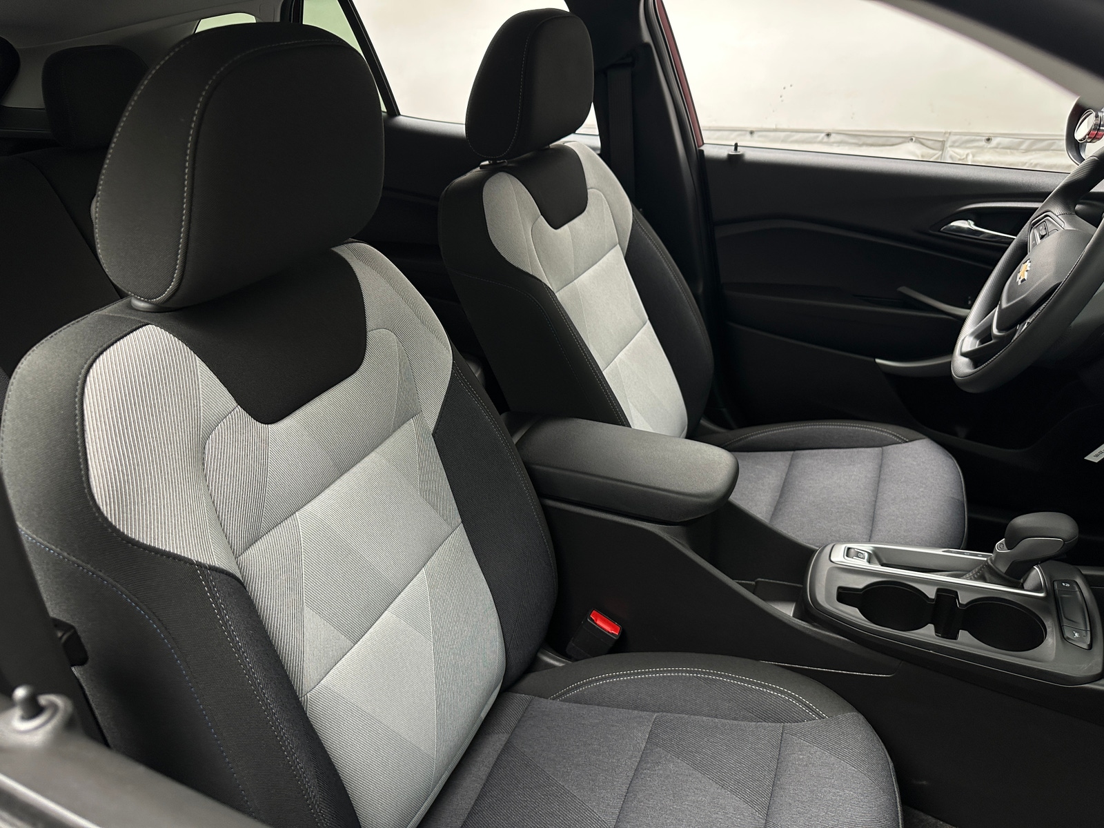 Thumbnail: 2025 Chevrolet Trax - 2