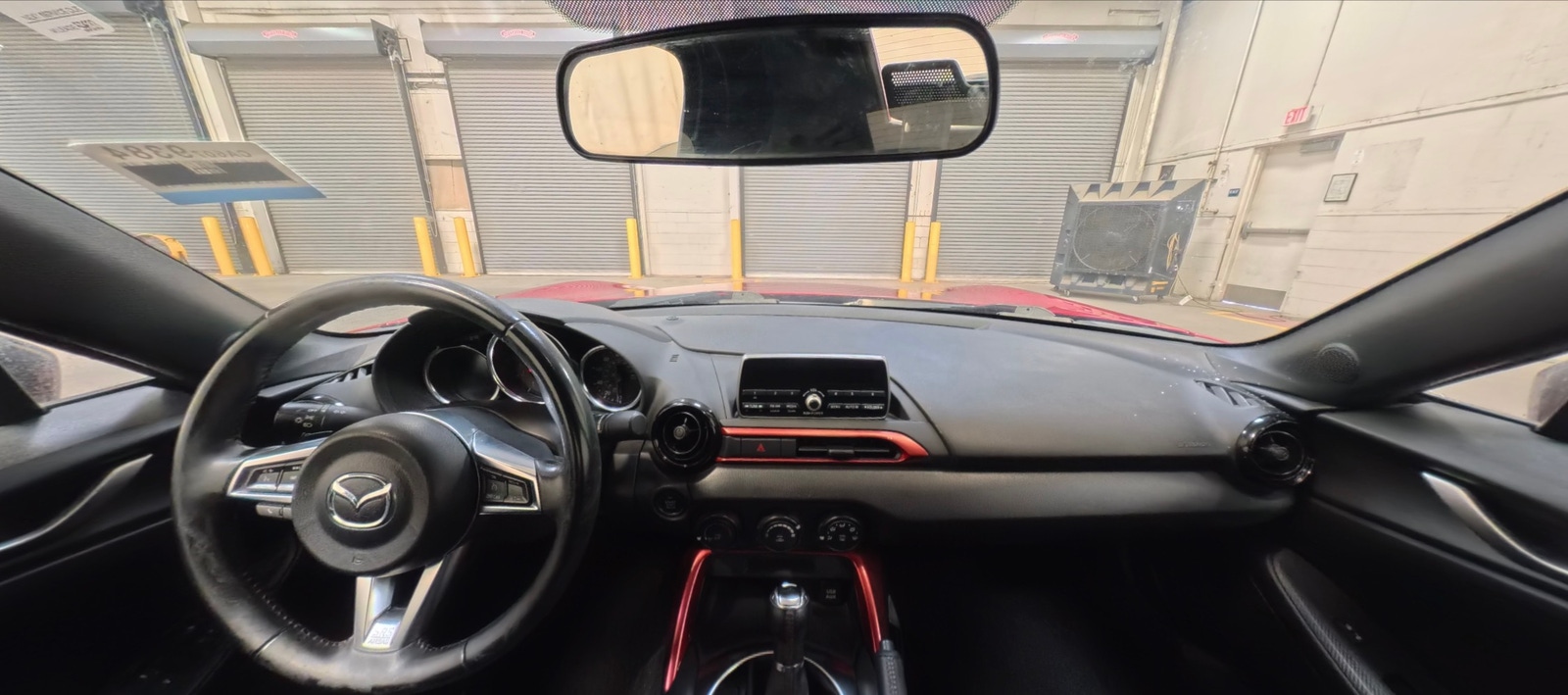 Thumbnail: 2016 Mazda MX-5 Miata - 3