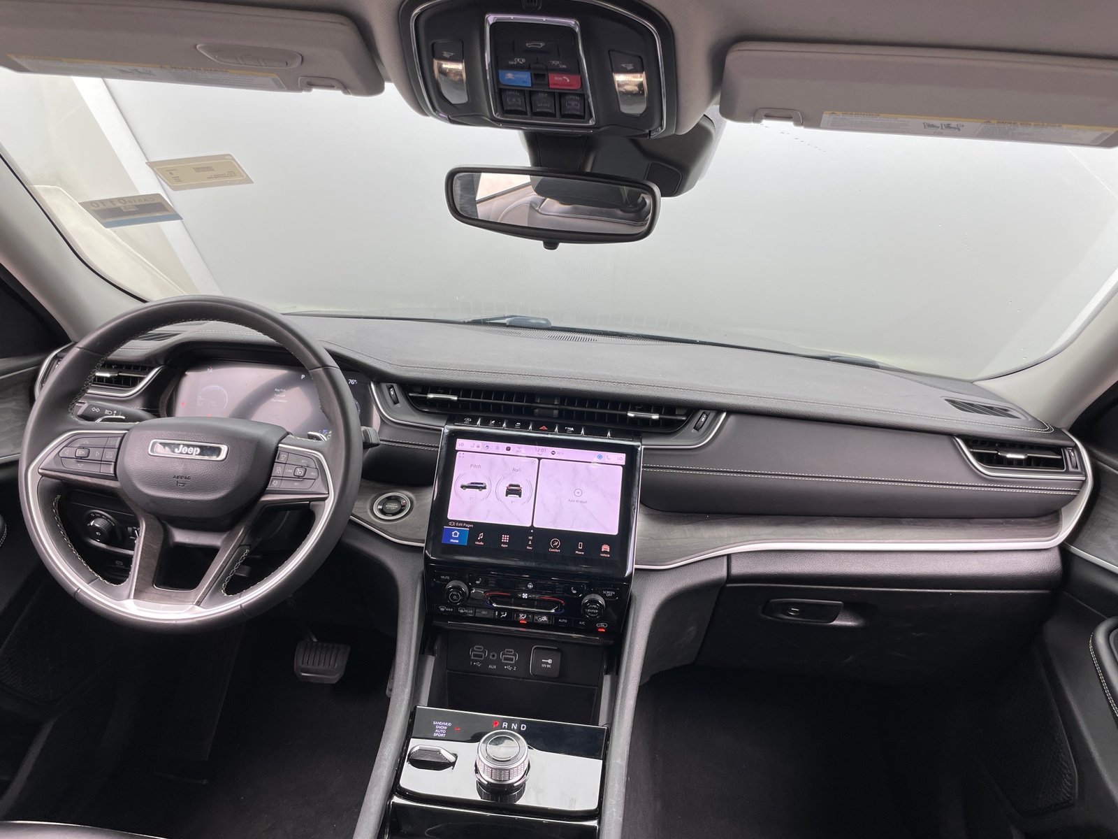 Thumbnail: 2023 Jeep Grand Cherokee L - 2
