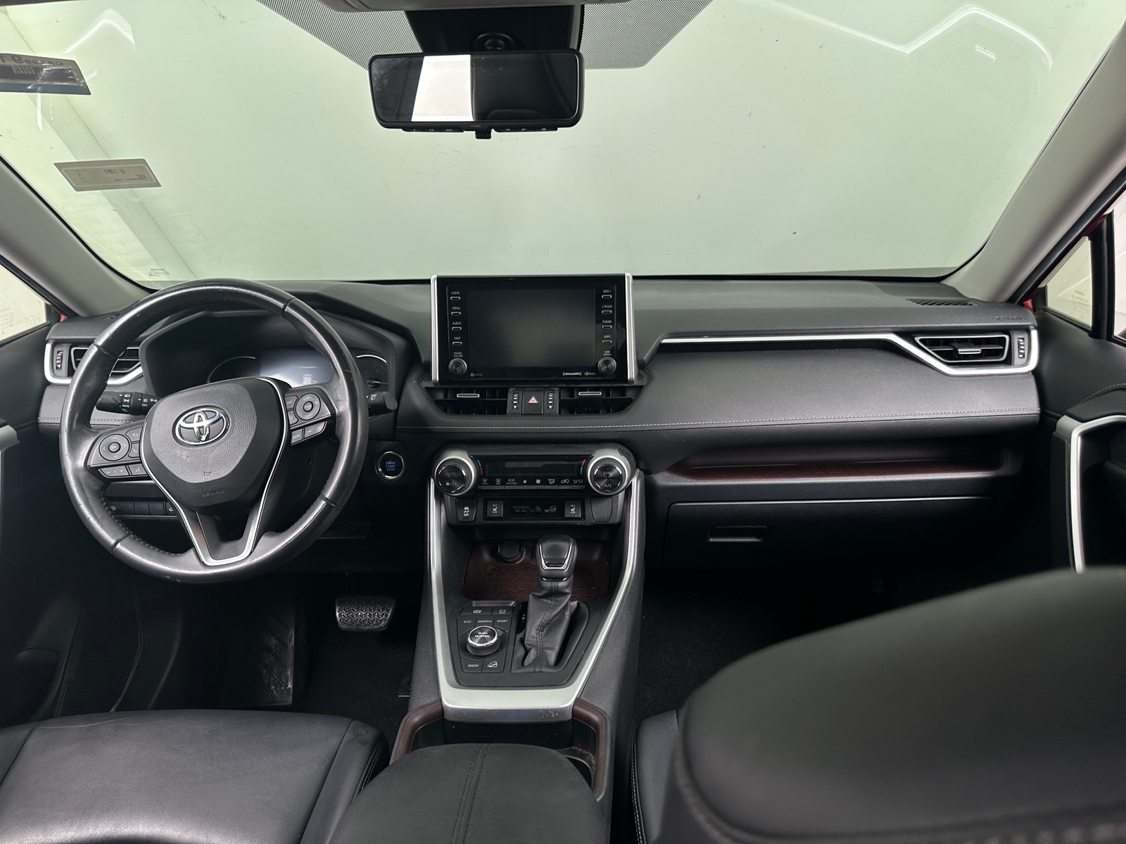 Thumbnail: 2019 Toyota RAV4 - 2
