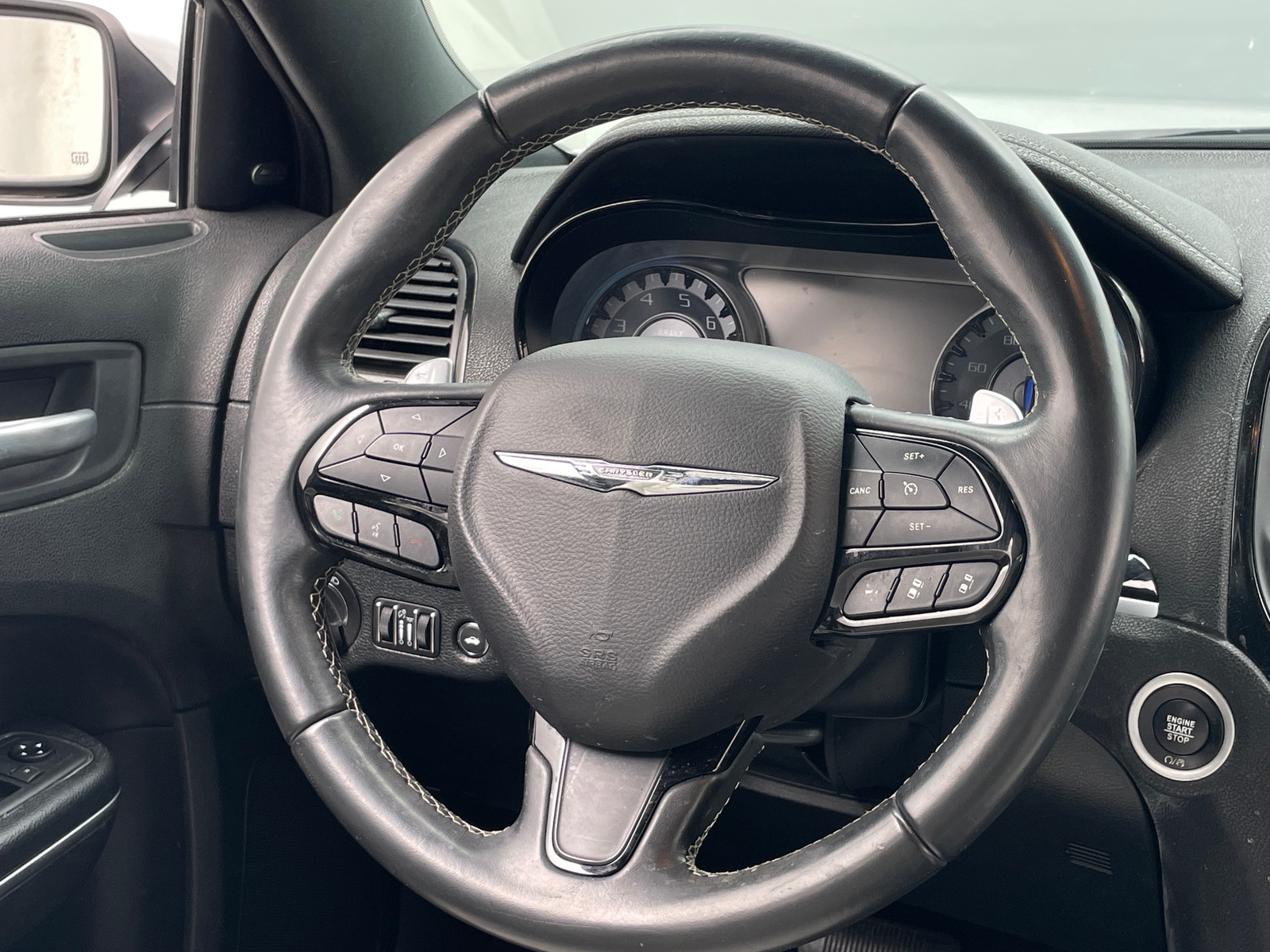 Thumbnail: 2018 Chrysler 300 - 4