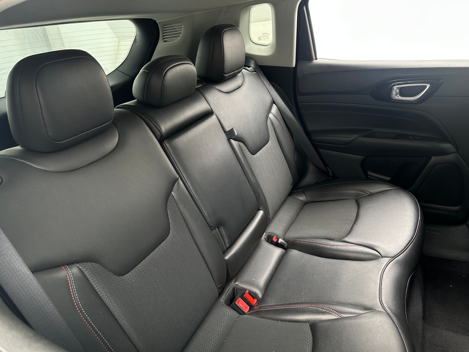 Thumbnail: 2022 Jeep Compass - 6