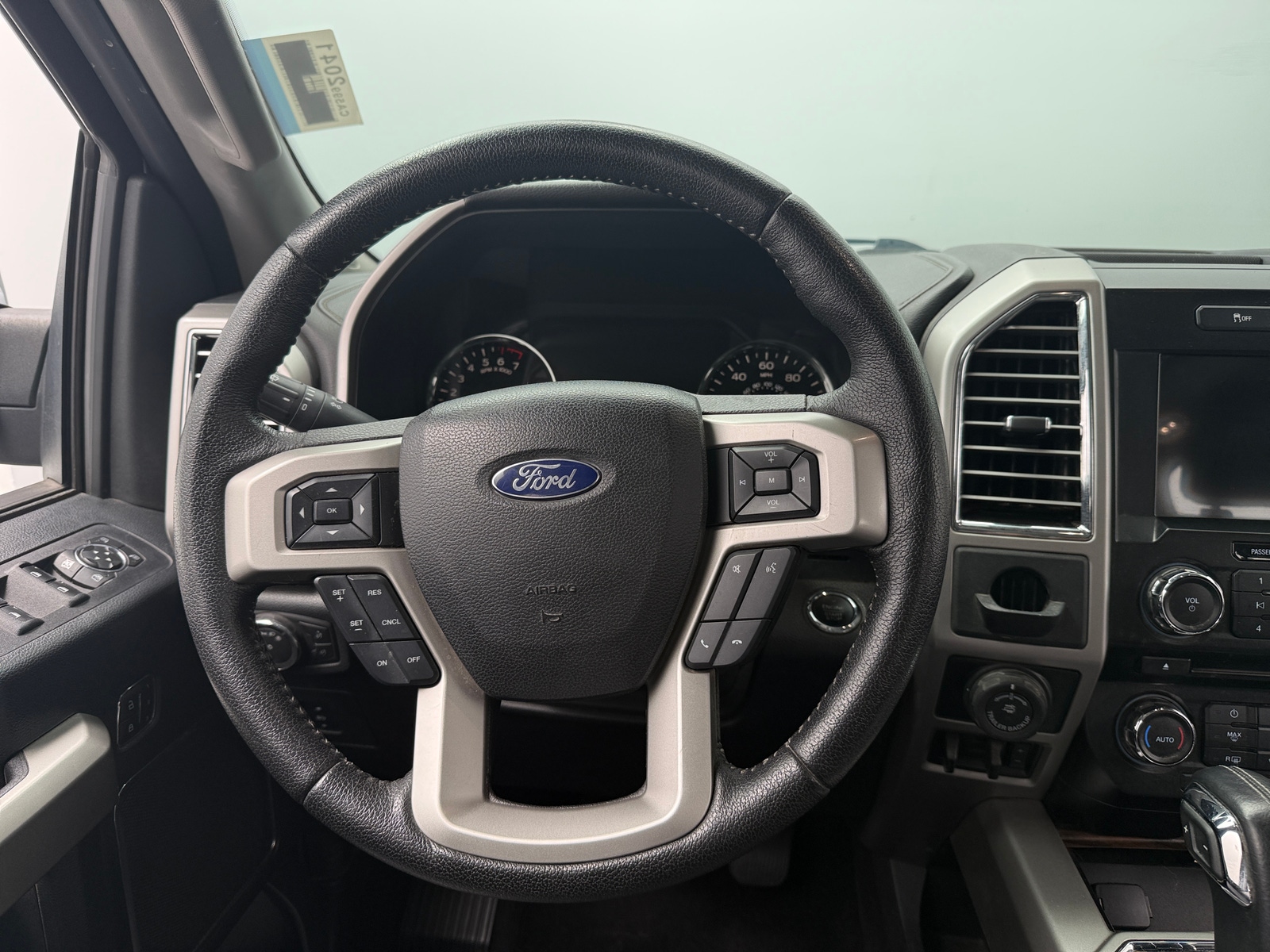 Thumbnail: 2016 Ford Econoline - 4