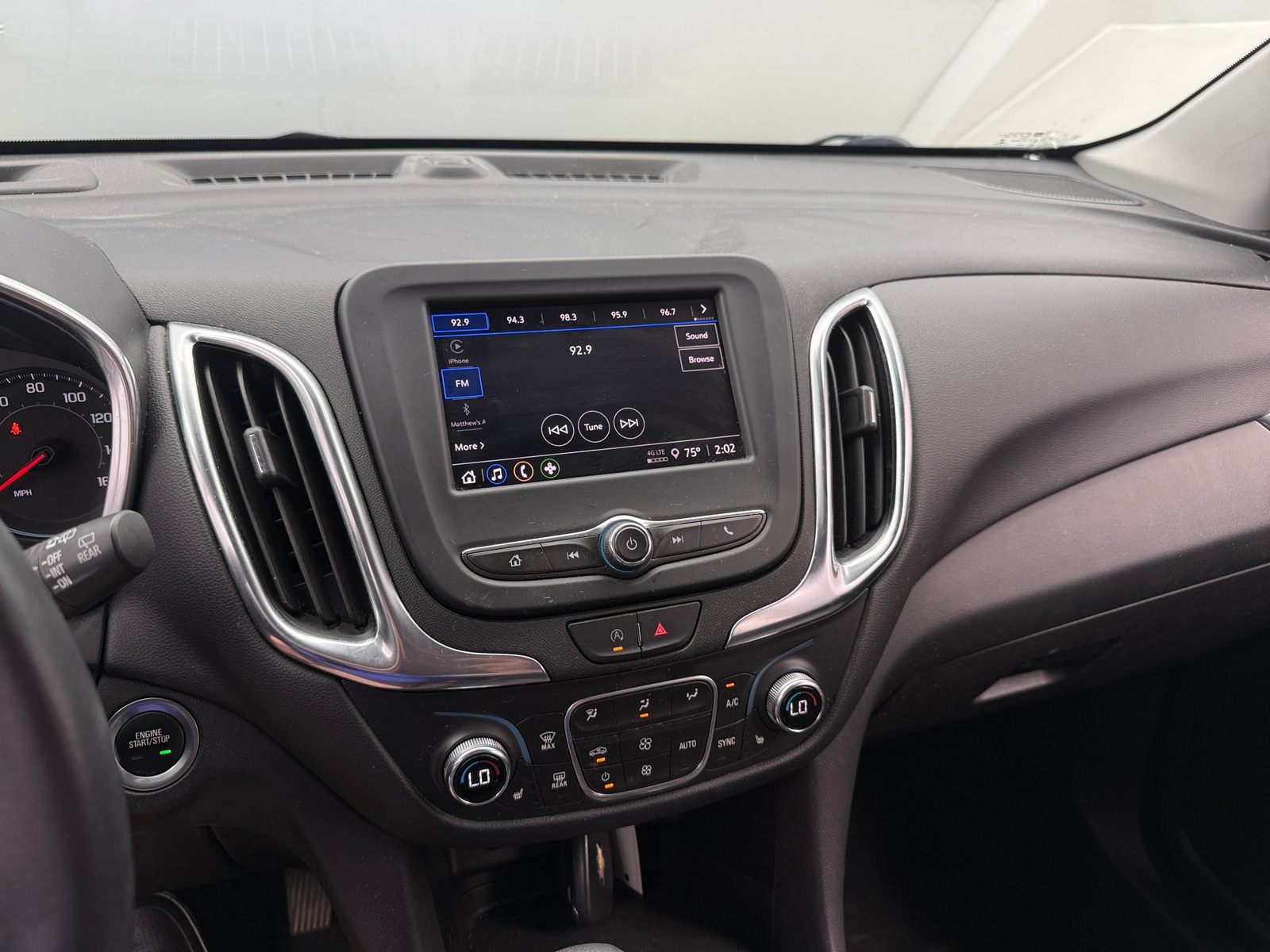 Thumbnail: 2022 Chevrolet Equinox - 4