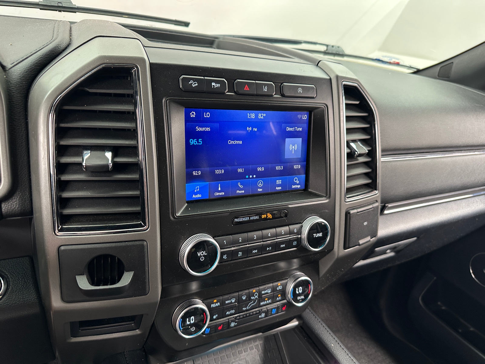 Thumbnail: 2020 Ford Expedition - 3