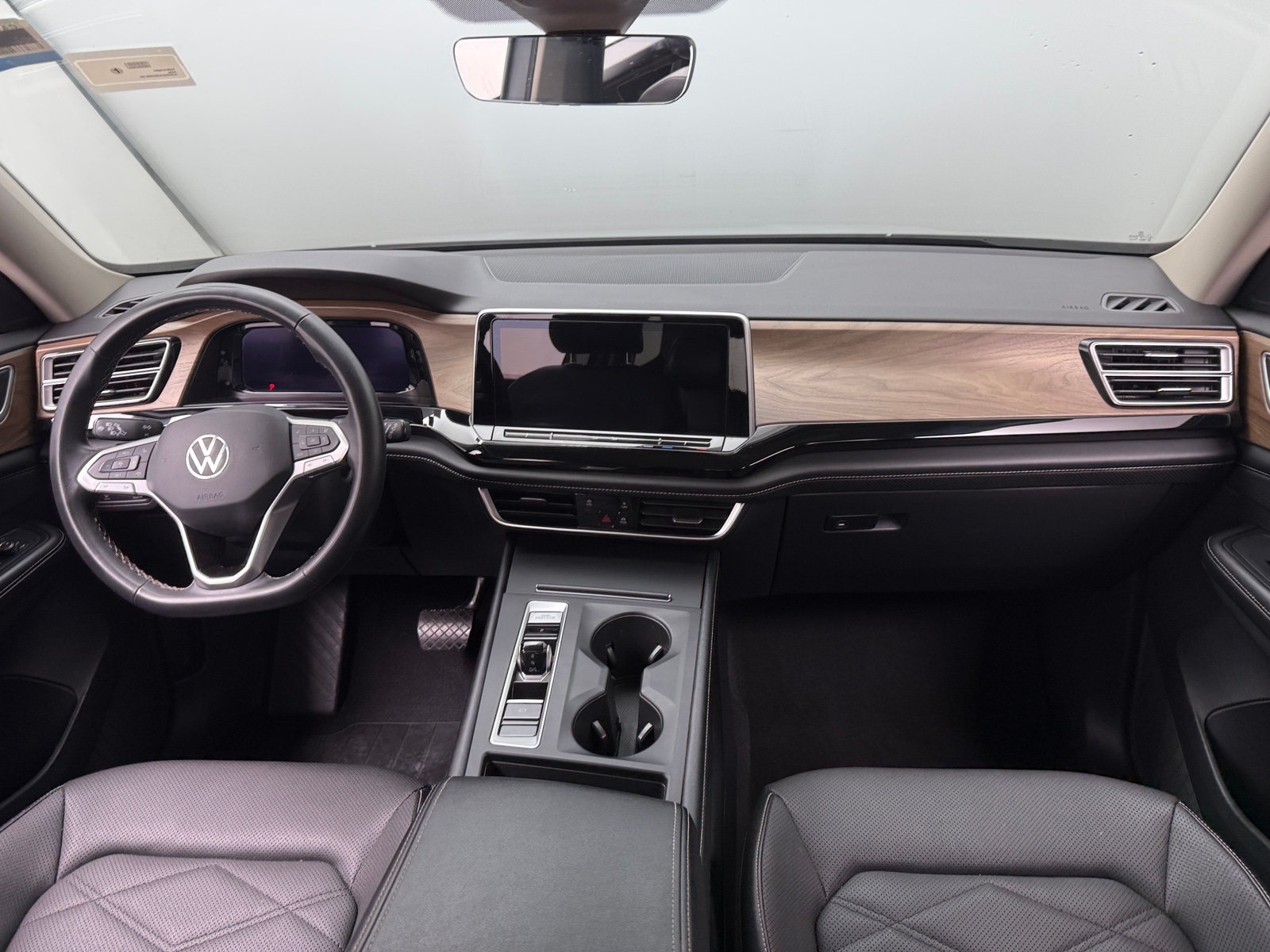 Thumbnail: 2024 Volkswagen Atlas - 2