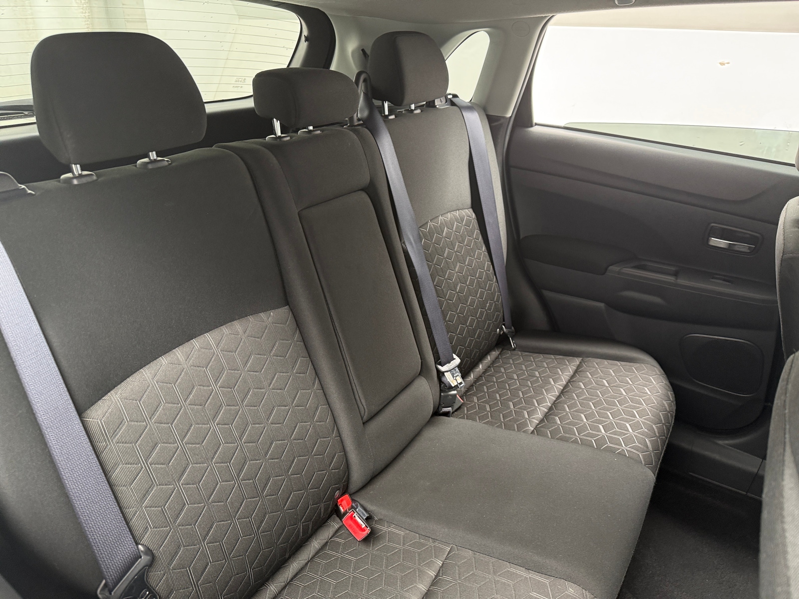 Thumbnail: 2025 Mitsubishi Outlander Sport - 6