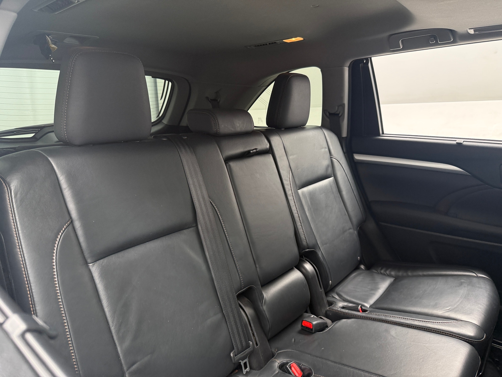 Thumbnail: 2015 Toyota Highlander - 5