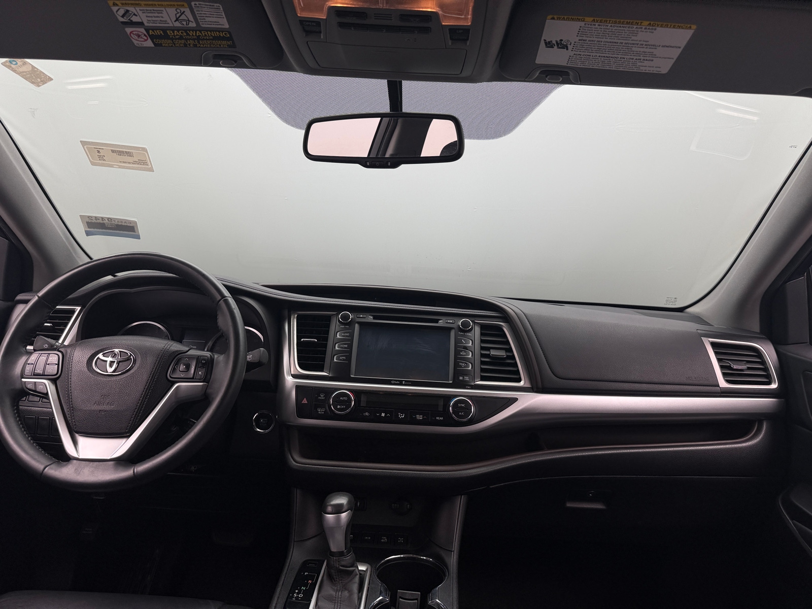 Thumbnail: 2015 Toyota Highlander - 2