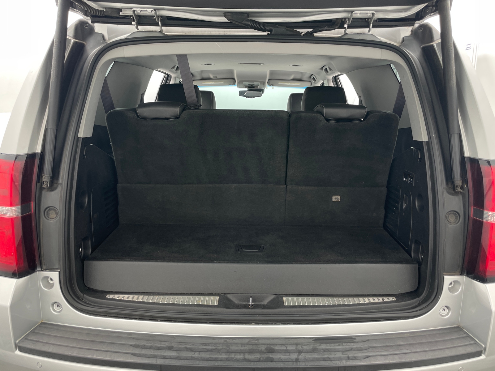 Thumbnail: 2015 Chevrolet Tahoe - 6