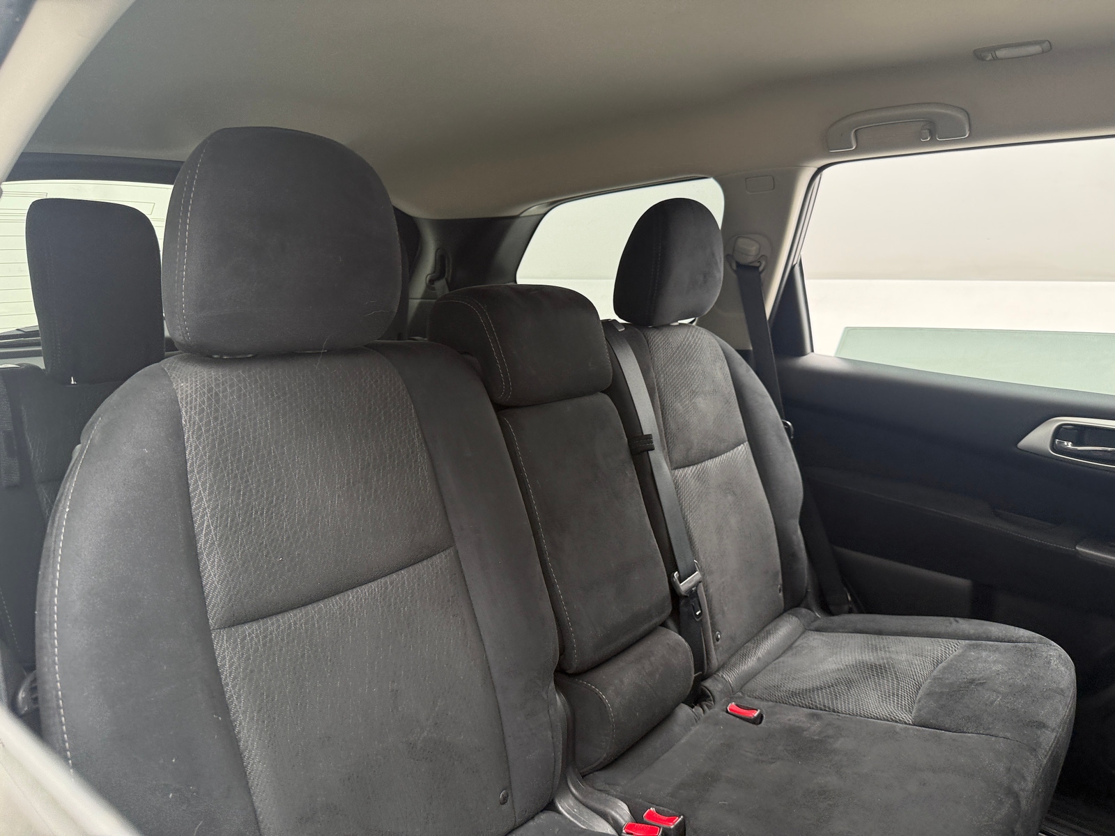 Thumbnail: 2015 Nissan Pathfinder - 6