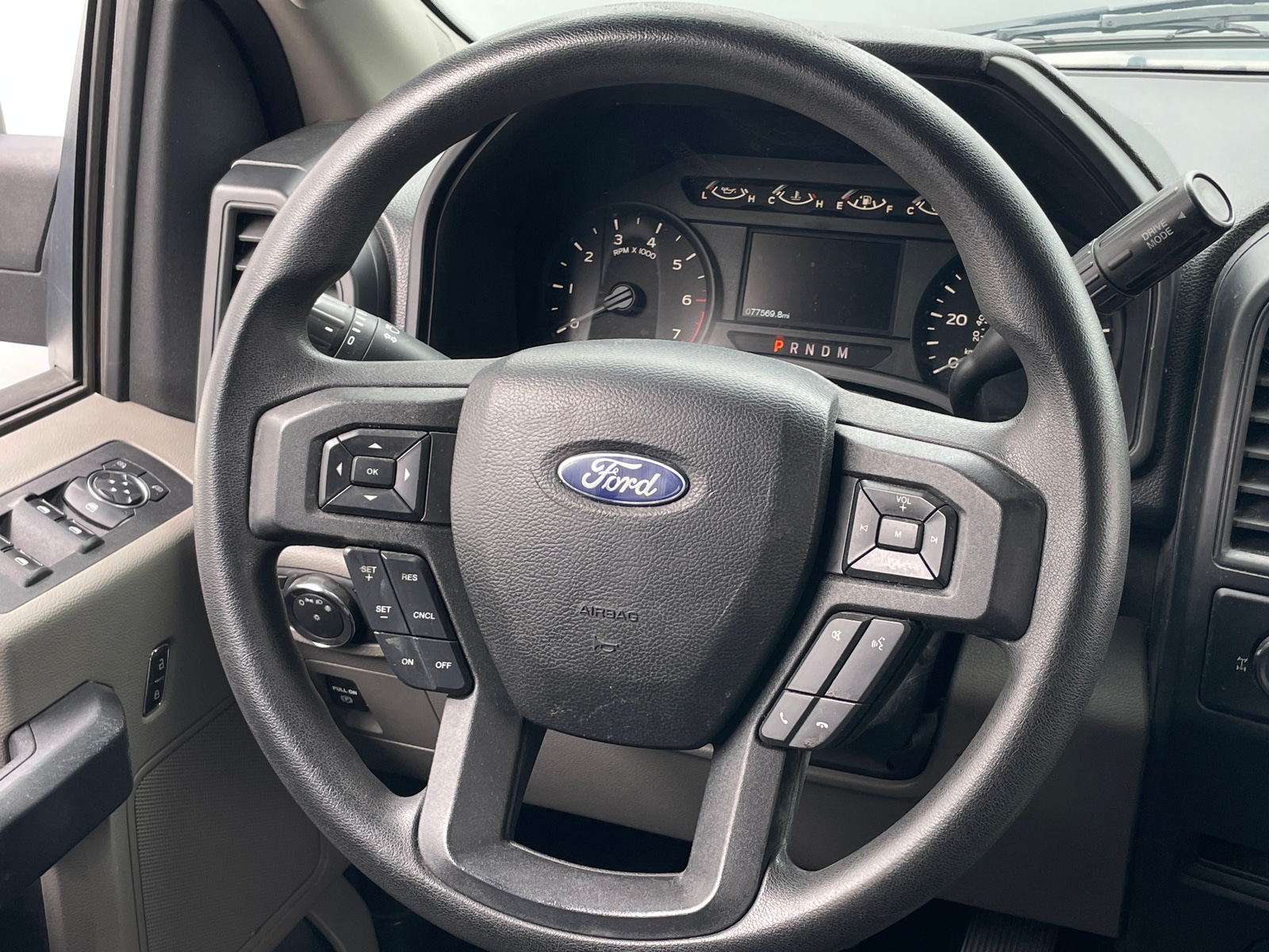 Thumbnail: 2018 Ford Econoline - 5