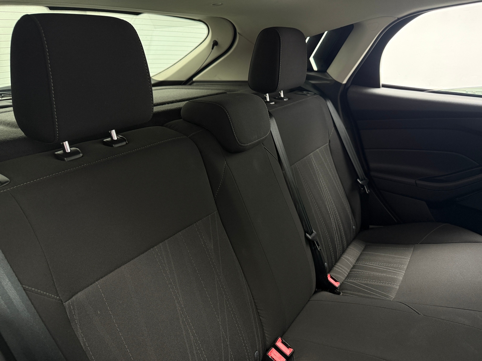 Thumbnail: 2016 Ford Focus - 6