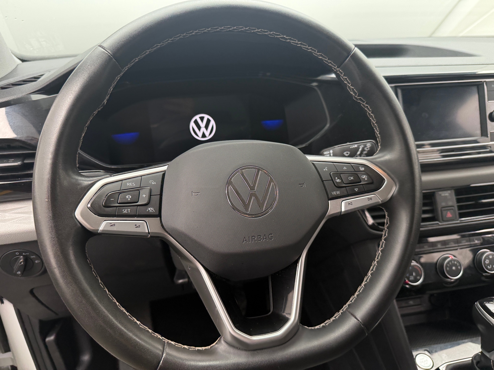Thumbnail: 2023 Volkswagen Taos - 5