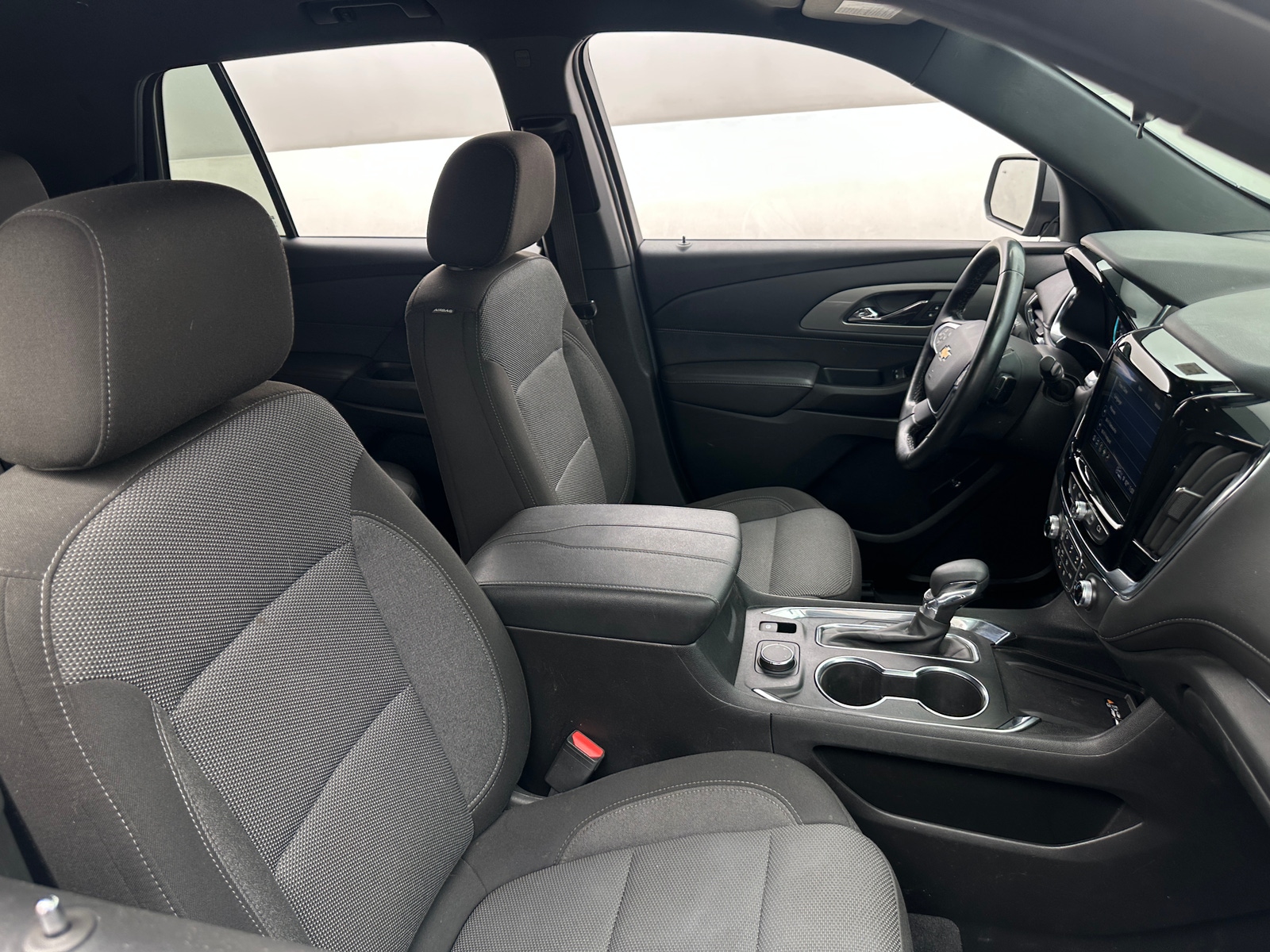 Thumbnail: 2023 Chevrolet Traverse - 2