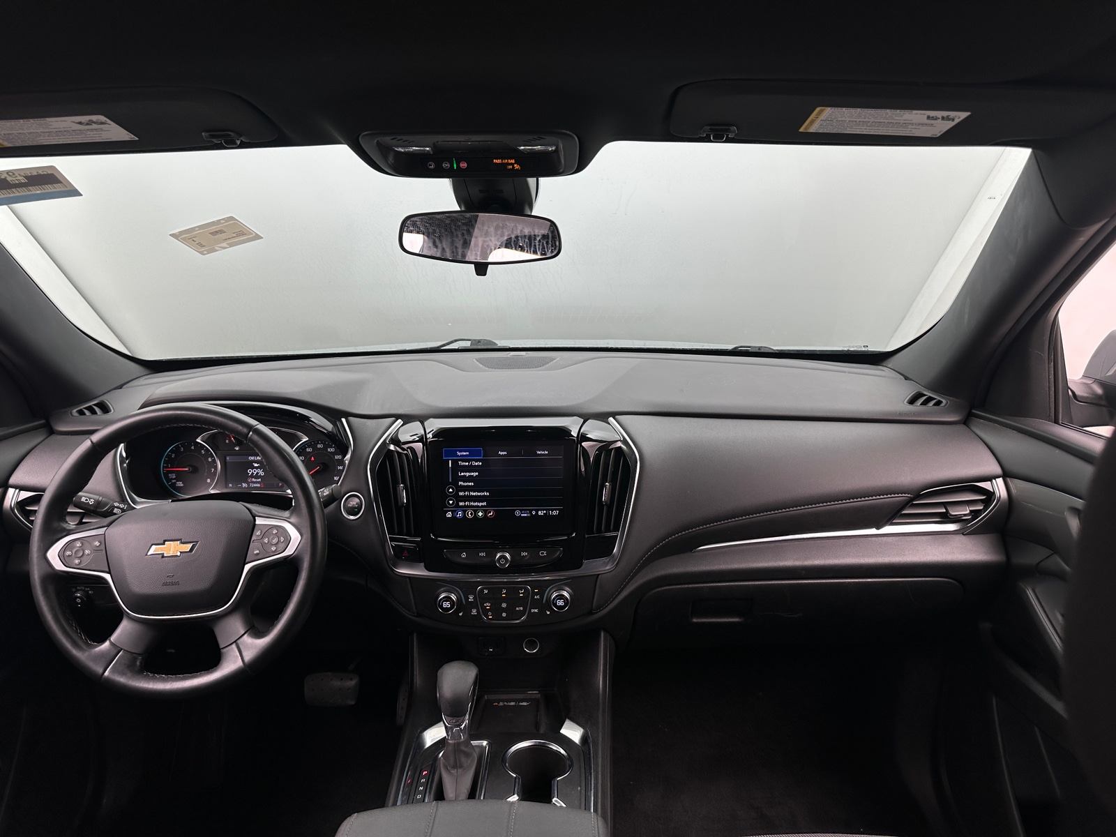 Thumbnail: 2023 Chevrolet Traverse - 3