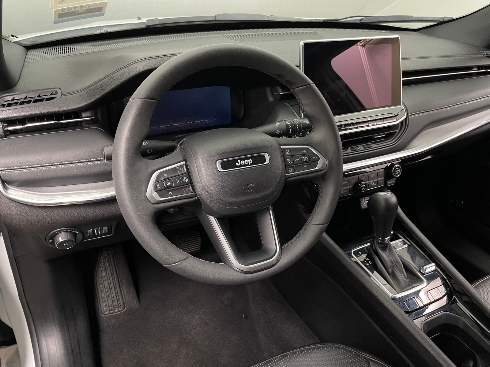 Thumbnail: 2023 Jeep Compass - 4