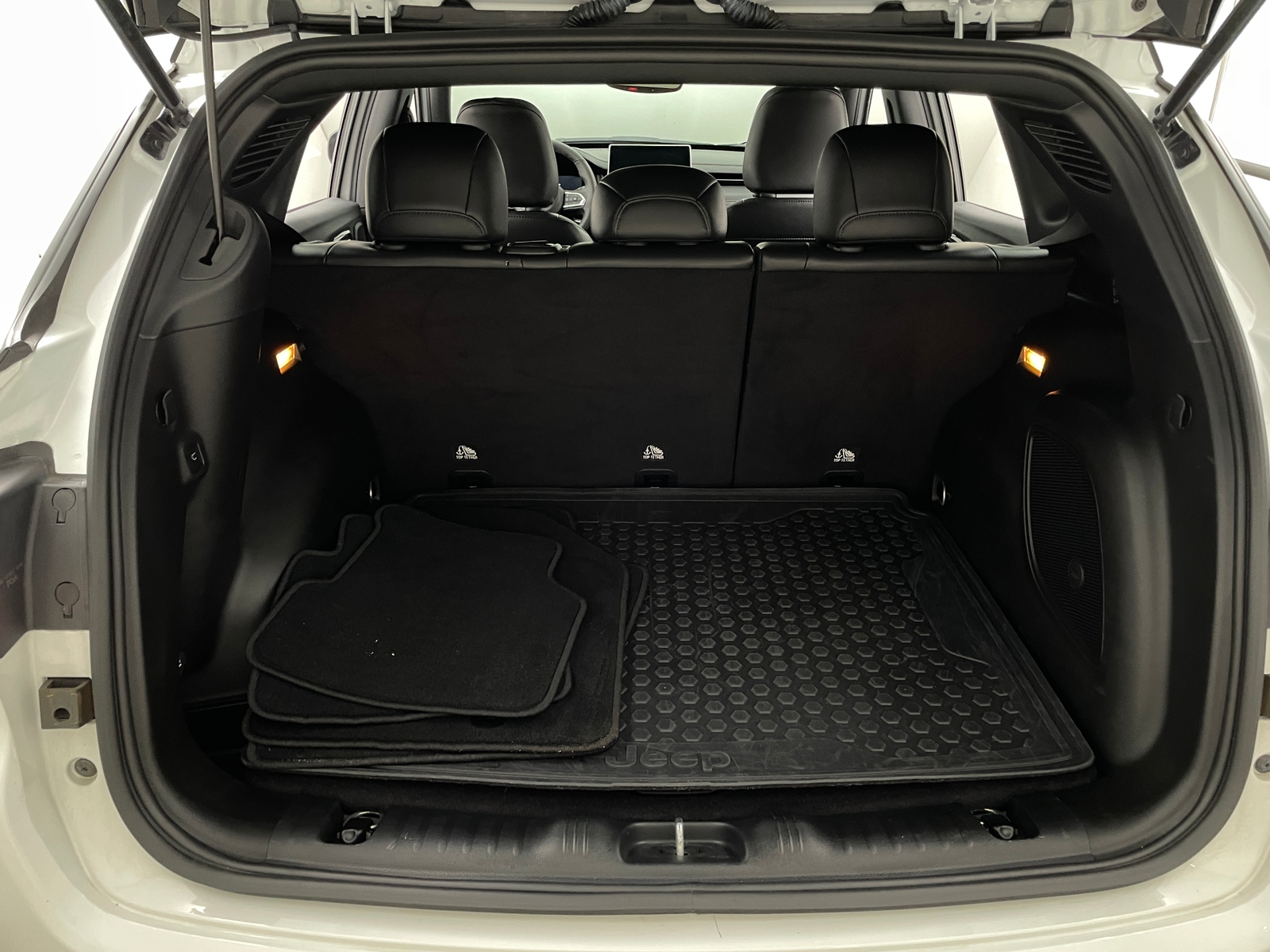 Thumbnail: 2023 Jeep Compass - 6