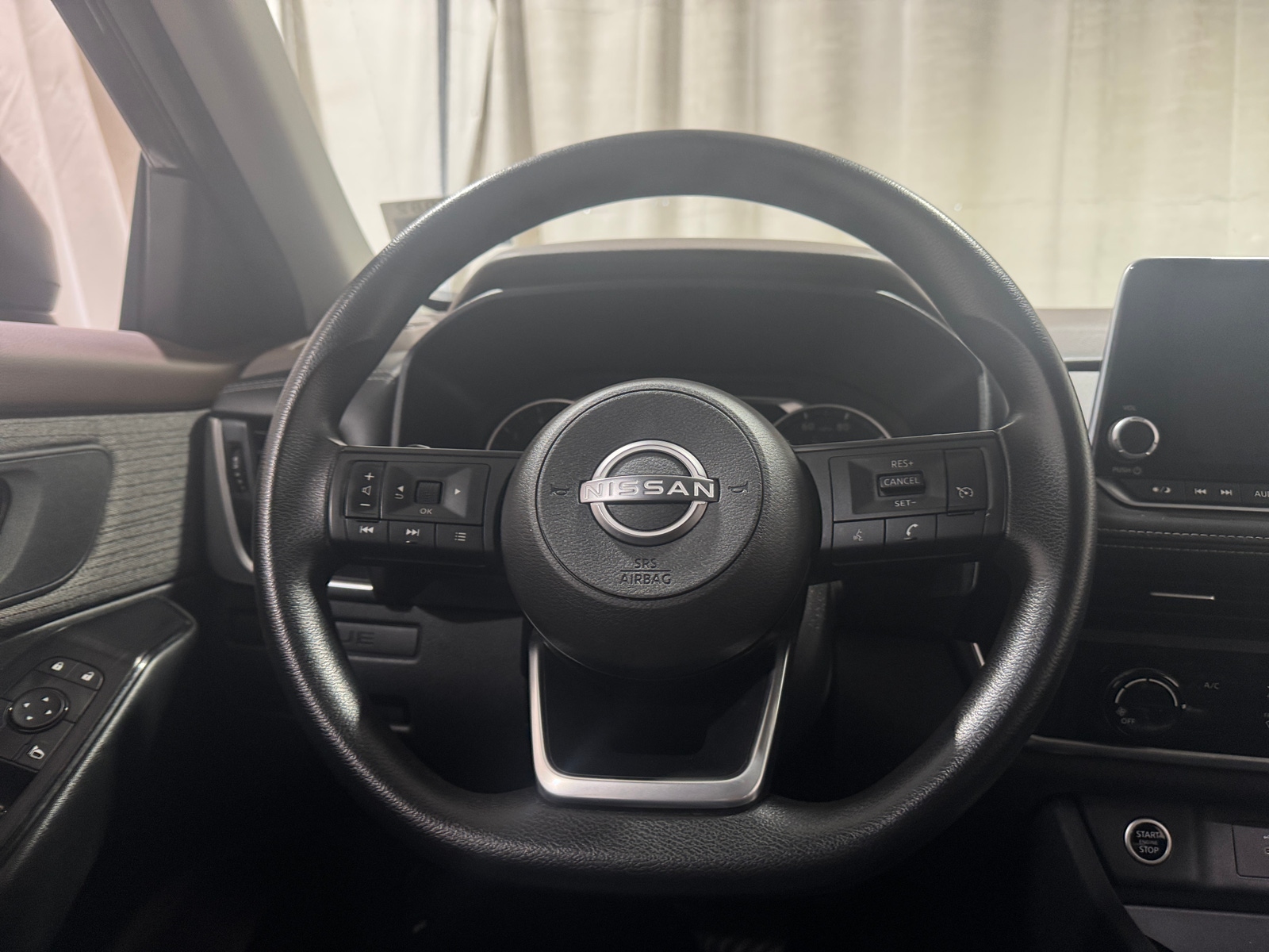 Thumbnail: 2023 Nissan Rogue - 5