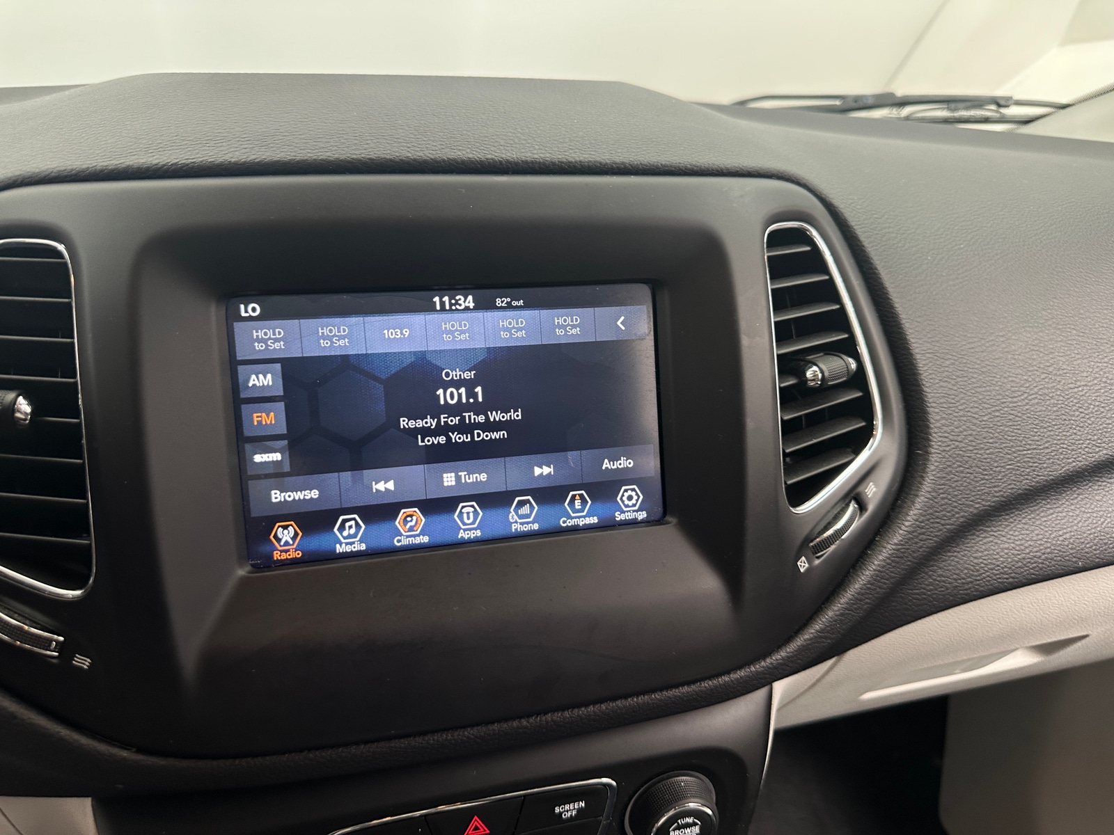 Thumbnail: 2018 Jeep Compass - 4